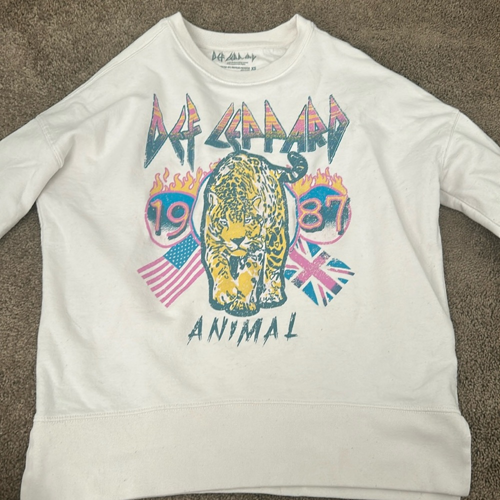 Def Leppard sweater